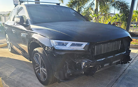 Audi Q7 Reparación del parachoques delantero