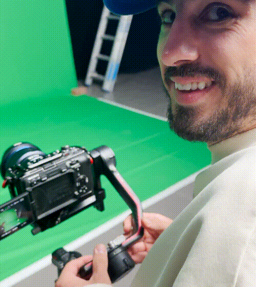 ITL-Portrait-GreenScreen.gif