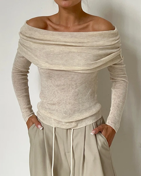 camiseta de tela elástica sin hombros con escote offshoulder