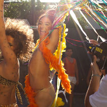 Tatuagem: de dentro para fora, um estudo do processo de criação a partir do roteiro do filme