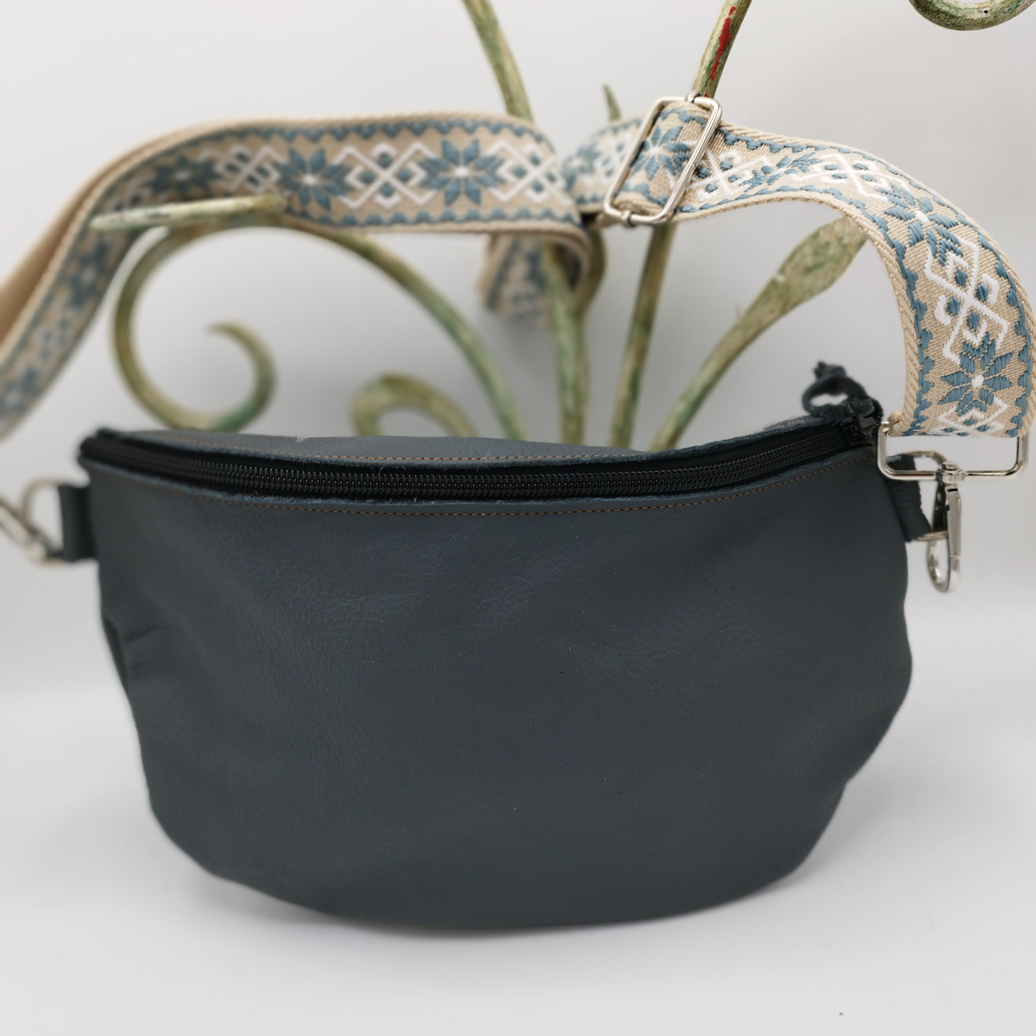 SAC BANANE GRIS bandoulière tissée