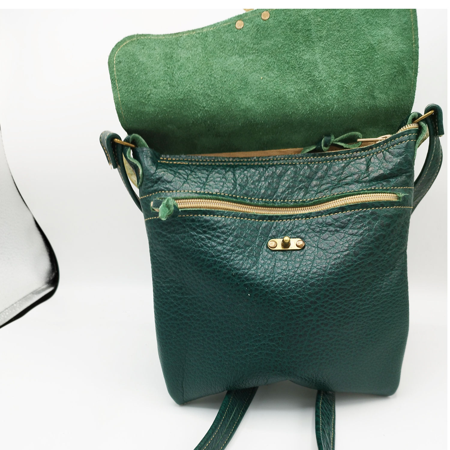 Pochette en cuir multipoche ASIA Vert émeraude