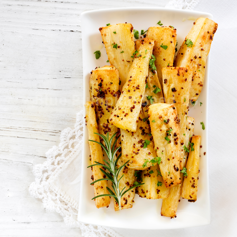 Miniatura: Hollow Crown Parsnips cut and fried with rosemary and parsley.