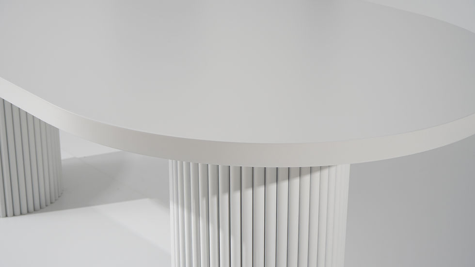 Küçük resim: Malta Beyaz Yemek Masası