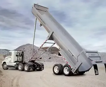 End dump hauling truck – Heavy-duty truck for dirt, asphalt, and debris in Los Angeles