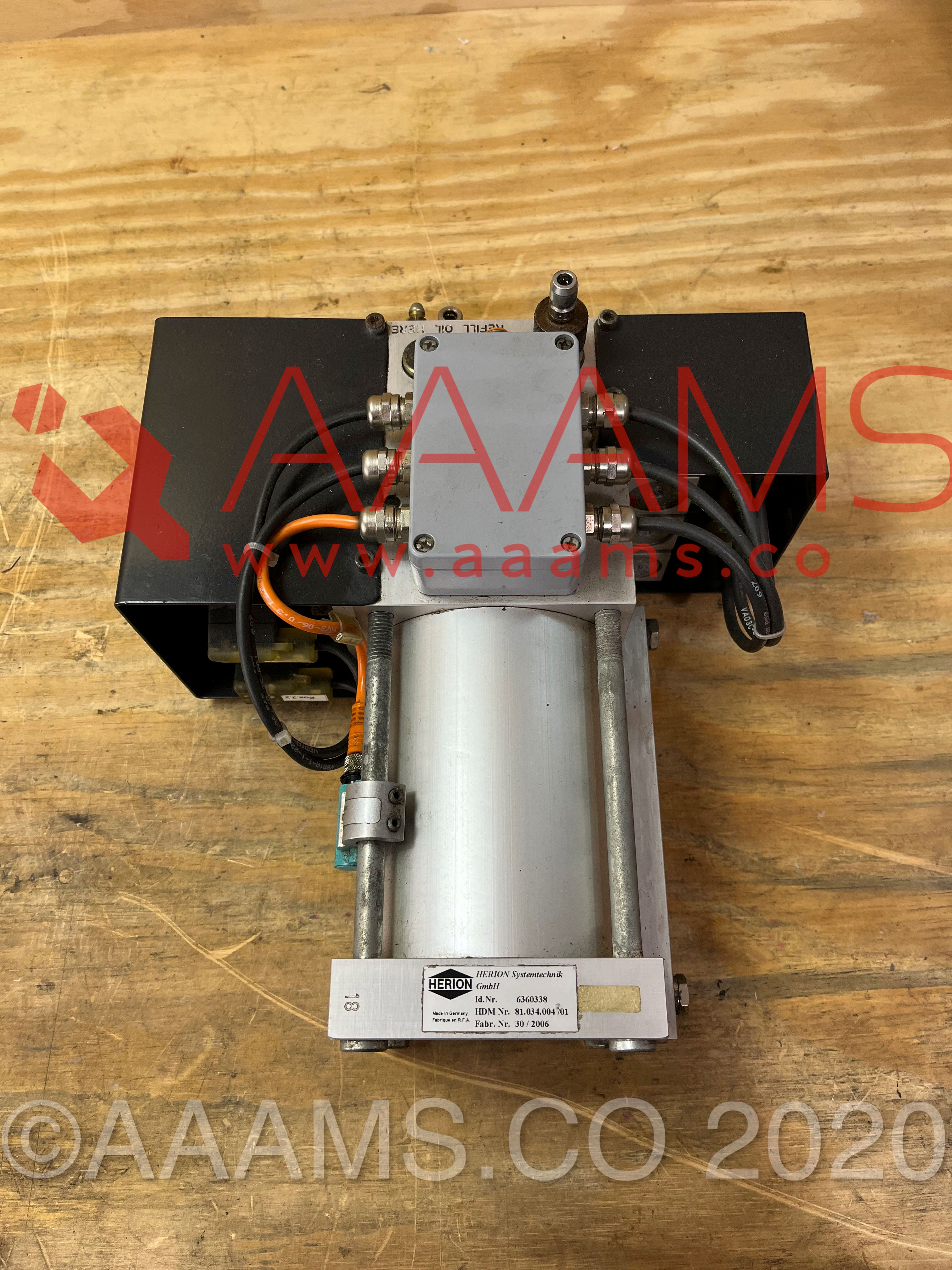 PRESSURE INTENSIFIER 100/25 X 90     81.034.004/01     REFURBISHED