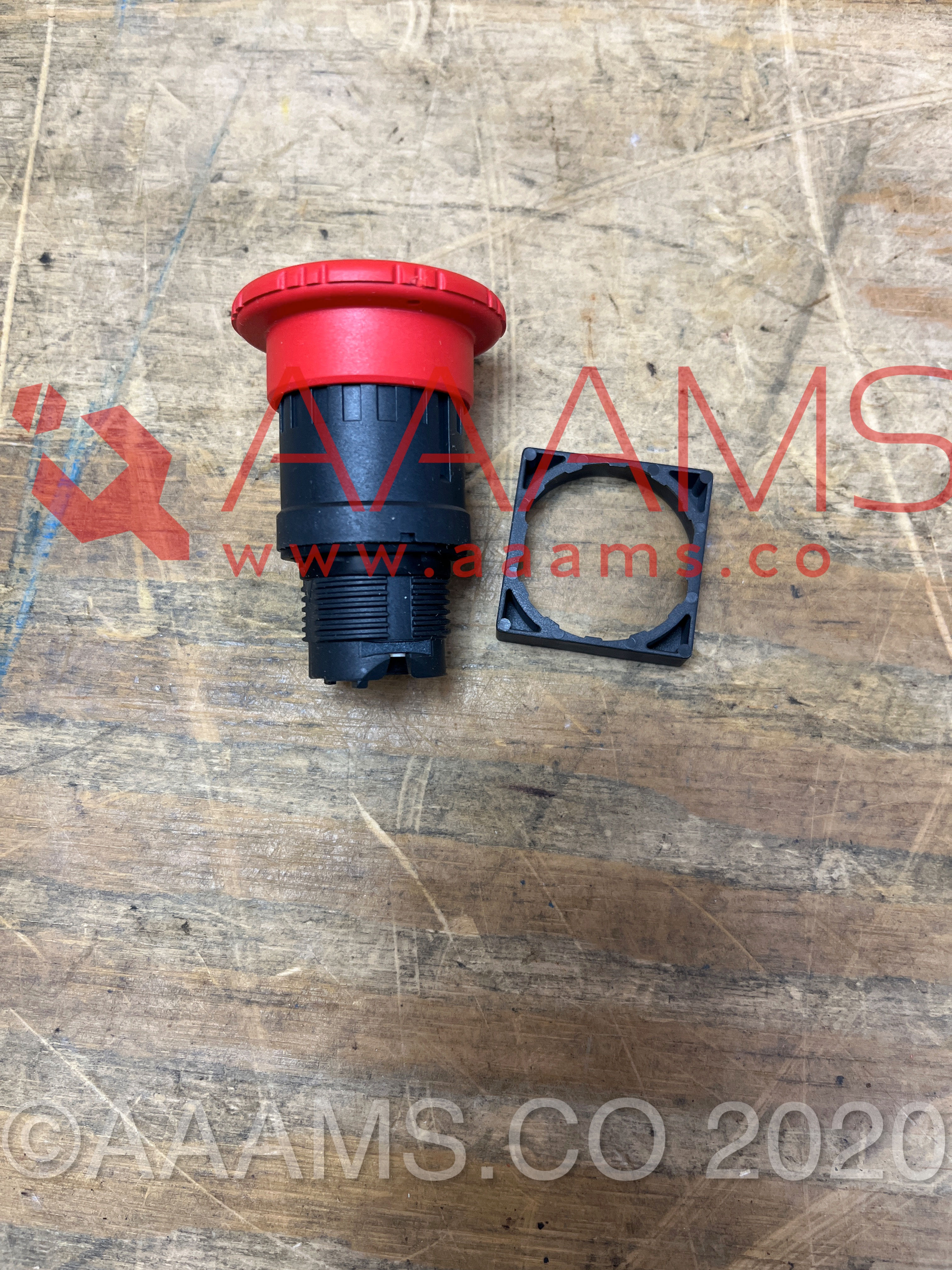 PUSH BUTTON ZB5-AS844     00.783.2316     NEW