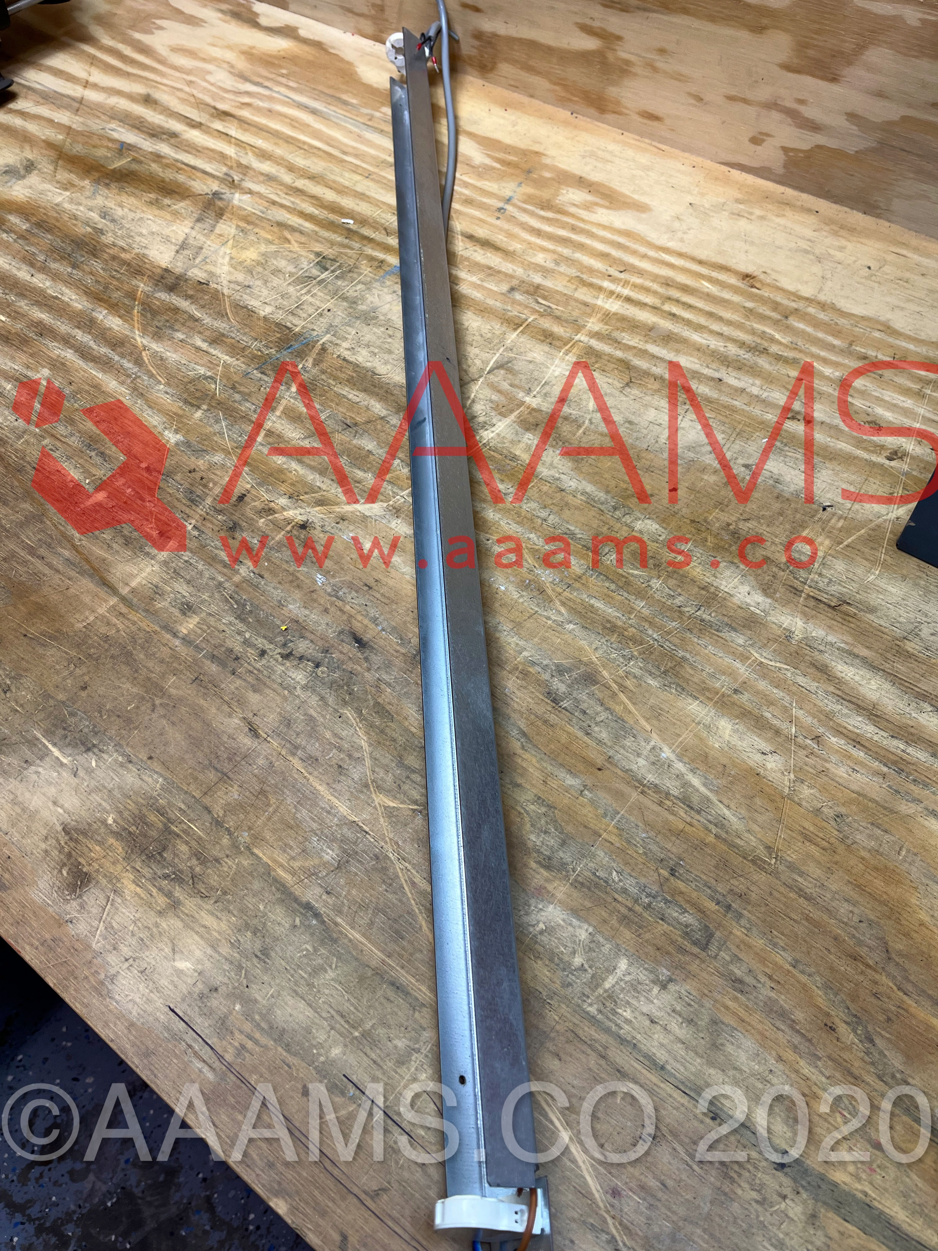 LAMP BRACKET WITH CONNECTING CABLE     F2.147.7307/02     NEW