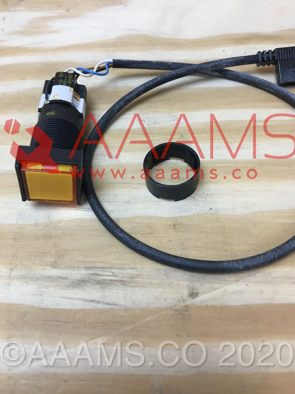 Thumbnail: ILLUMINATED PUSH BUTTON YELLOW 81.186.3635 NEW