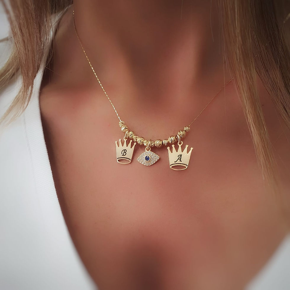 תמונה ממוזערת: שרשרת כתרים עם עין משובצת וחריטה אישית