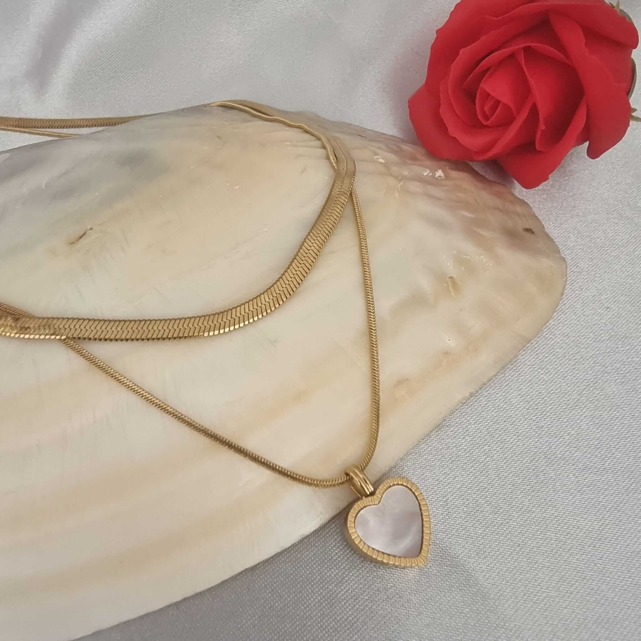 שרשרת שכבות לב לבן גדול