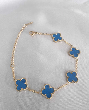 צמיד תלתן כחול