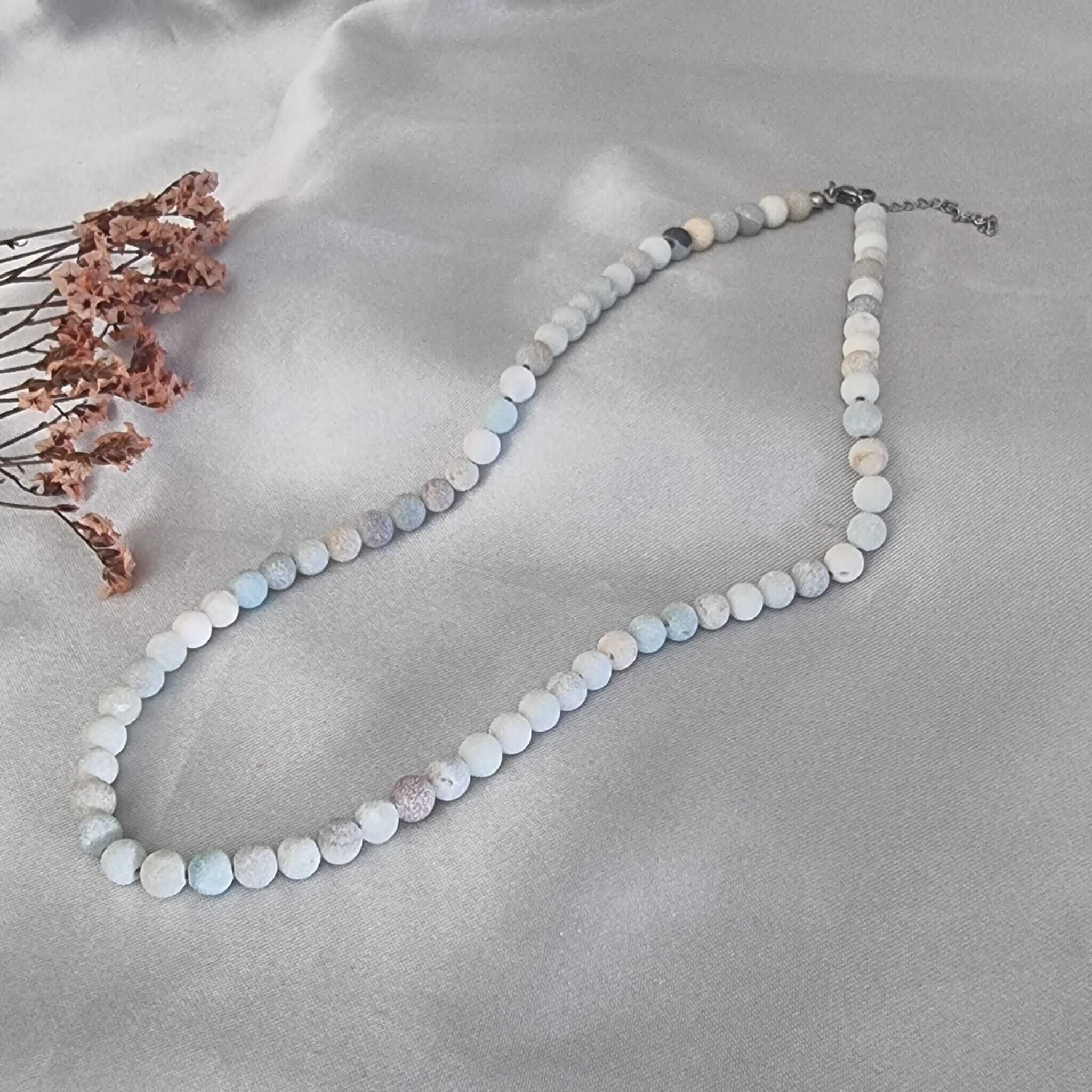 שרשרת חרוזים לגבר אבן אמזונייט