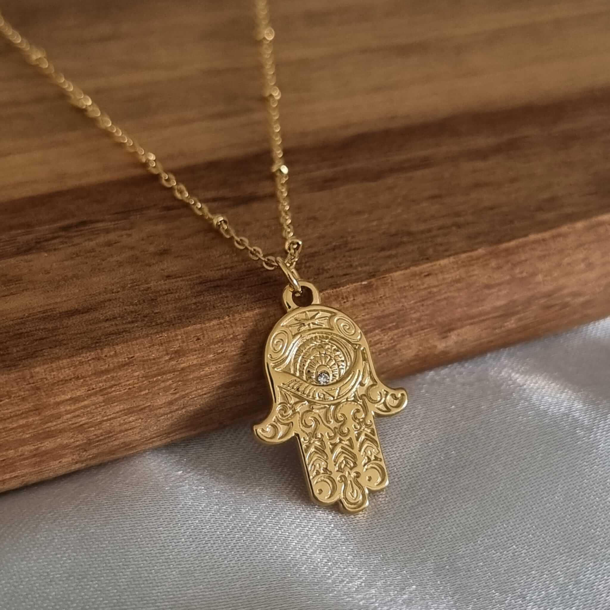 שרשרת חמסה מעוצבת סטיינלס סטיל זהב