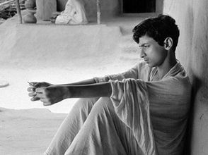 De beroemde Apu-trilogie van Satyajit Ray is het schoolvoorbeeld van een visuele bildungsroman.
