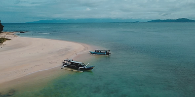 secret-gili-islands-boat-arrival-sekoton