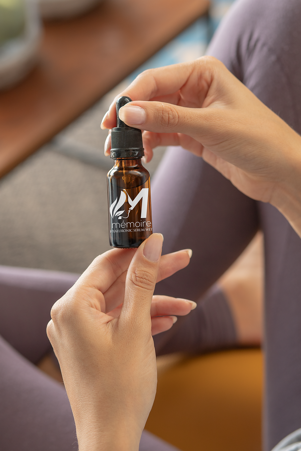 Thumbnail: Step 4: Hyaluronic Serum Wet