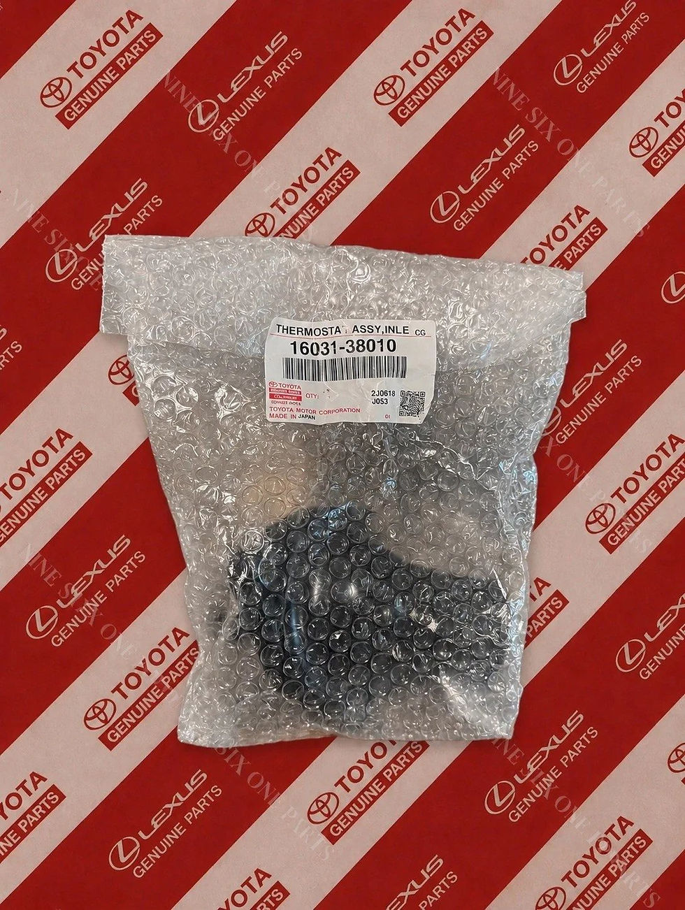 Genuine Toyota/Lexus Engine Coolant Thermostat Kit (16031-38010) – image 2