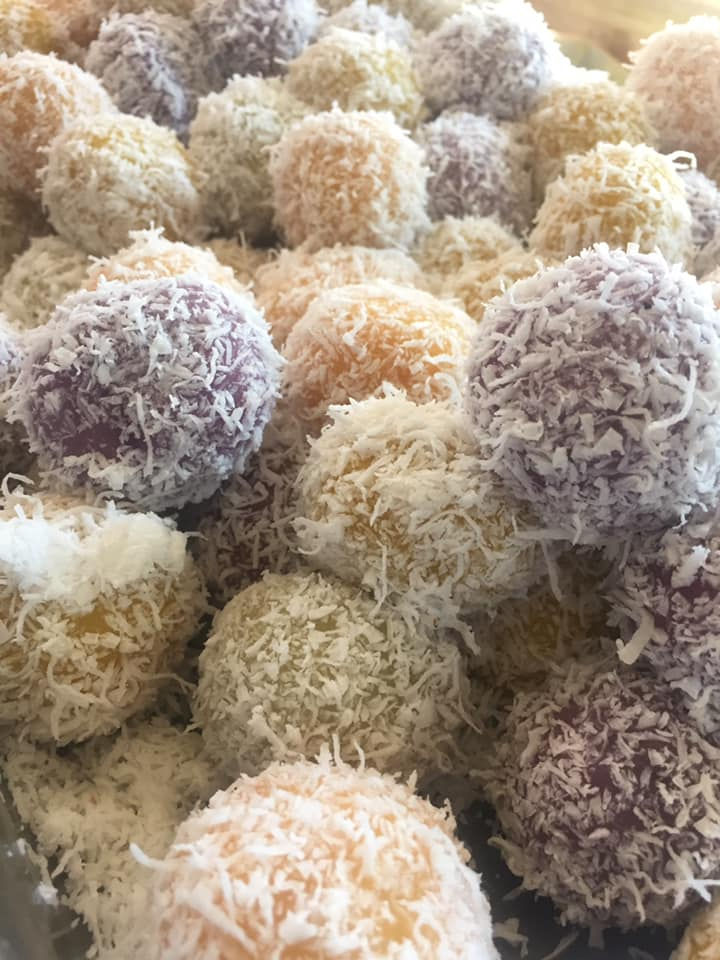 Thumbnail: VTE: ເຂົ້າ​ໜົມ​ສົມ​ລົດ, ຕະ​ຫຼາດ​ກົກ​ໂພ