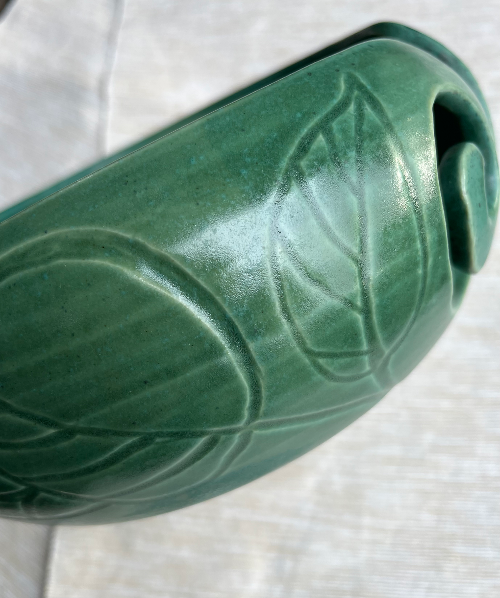 Thumbnail: Yarn Bowl with carved leaves