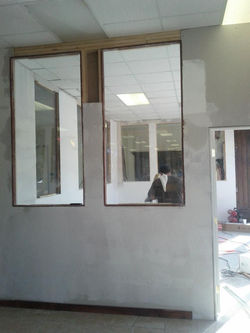 299975_286015001422784_263055664_n