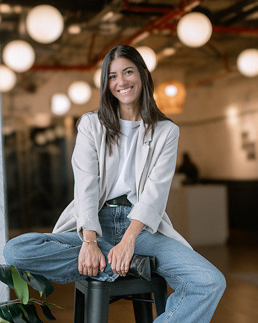 Vania Zagazeta, Co-fundadora de Colega