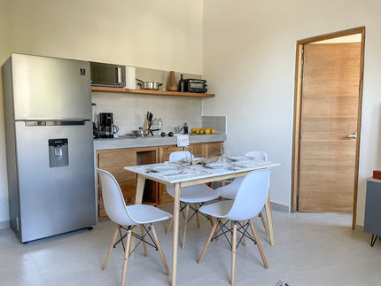 2 Bedrooms Apartment with Fully Equipped Kitchen