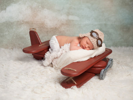 Flying with your Newborn - 5 Tips for a Smooth Trip