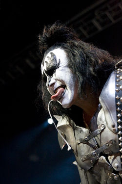 KISS