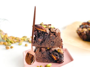 PISTACHIO FIG CHOCOLATE BROWNIE SQUARE