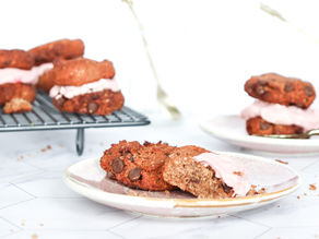GRAIN-FREE CHOCOLATE CHIP COOKIE WITH CREAMY STRAWBERRY FILLING