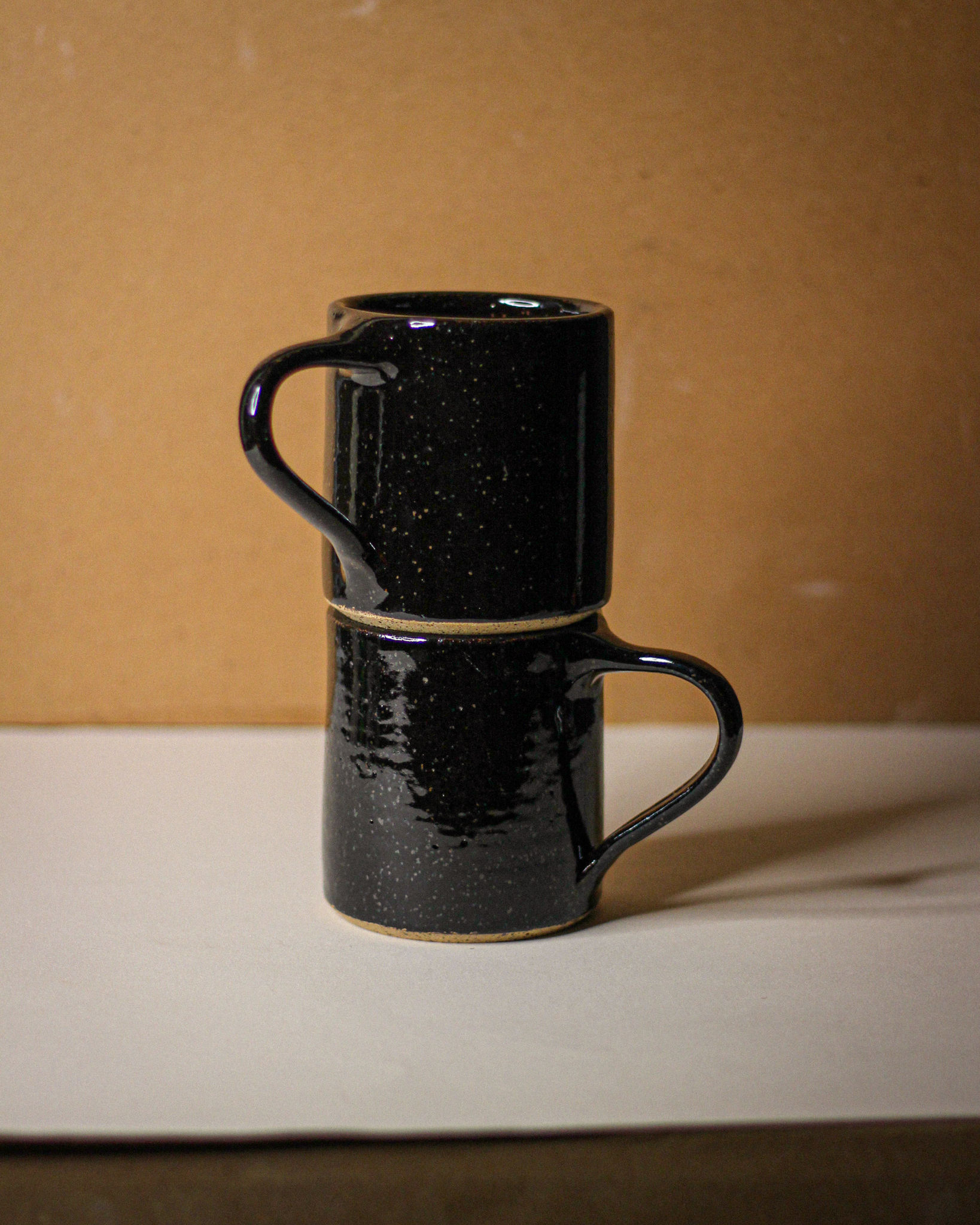 Speckled Glossy Black Mug Set