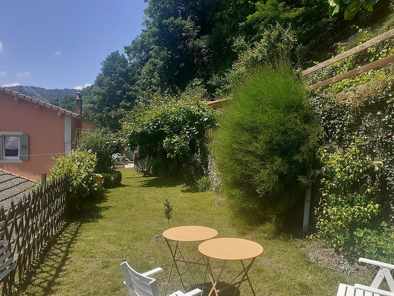 jardin de la chmabre d'hôtes à Monistrol d'allier