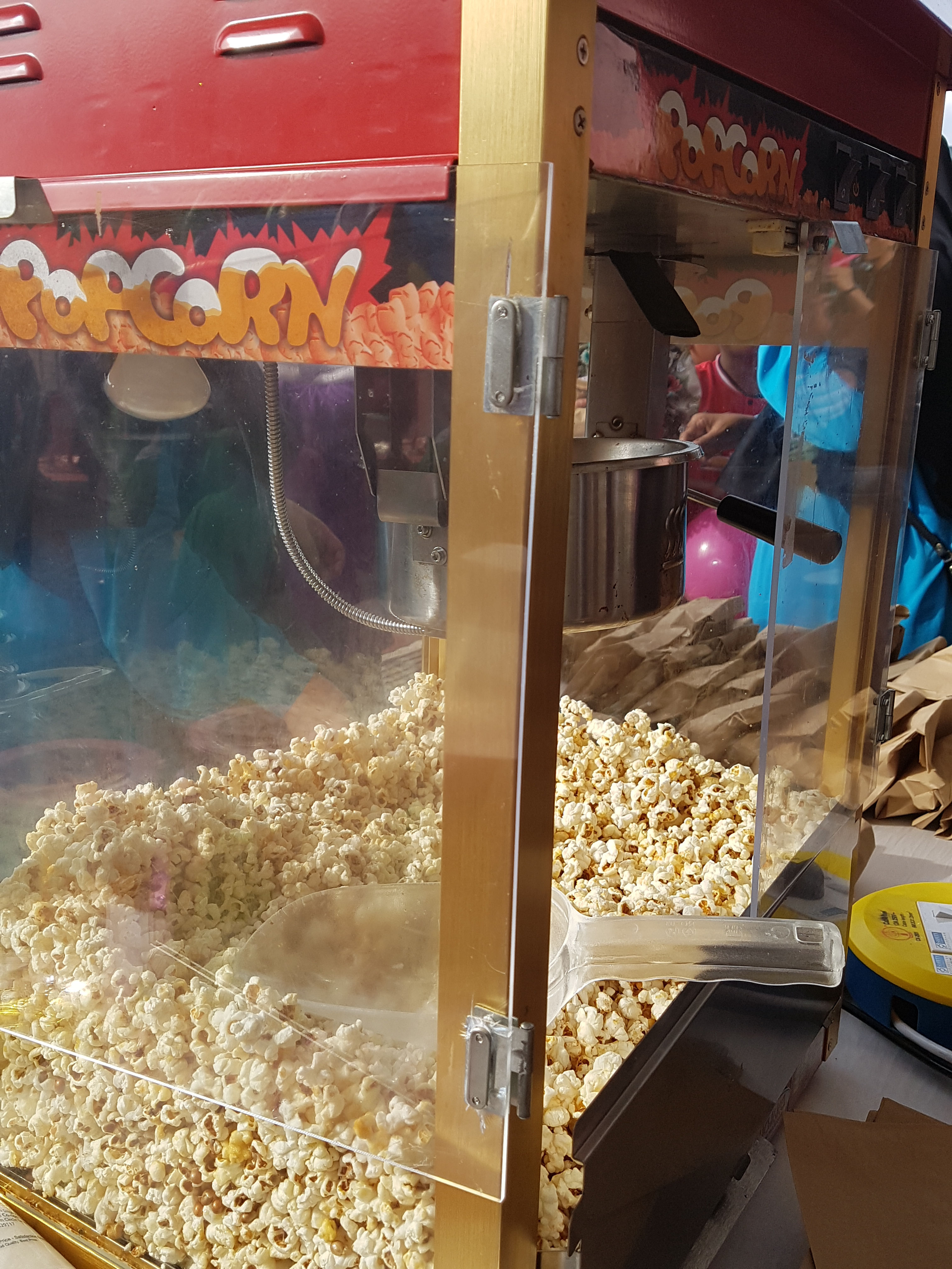 Live Station - Popcorn