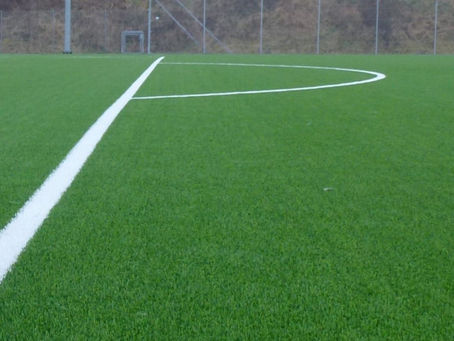Status på kunstgræsbanen