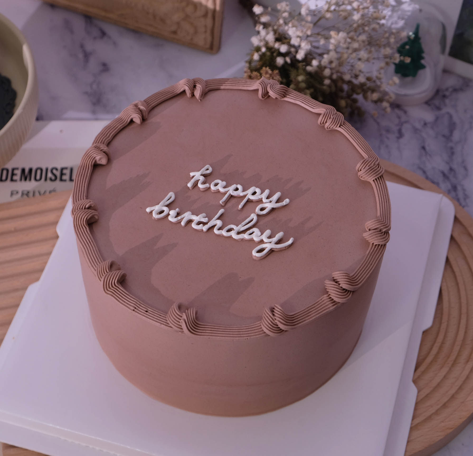 Lady-060 Retro Brown 棕色复古花边