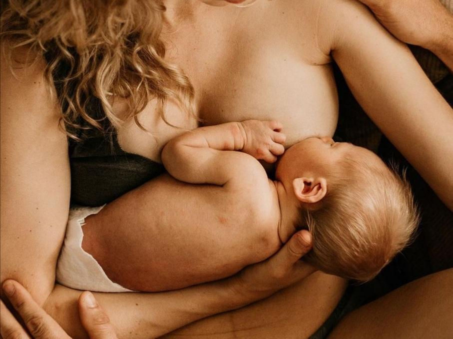 Χορταίνει το μωρό με το γάλα μου;