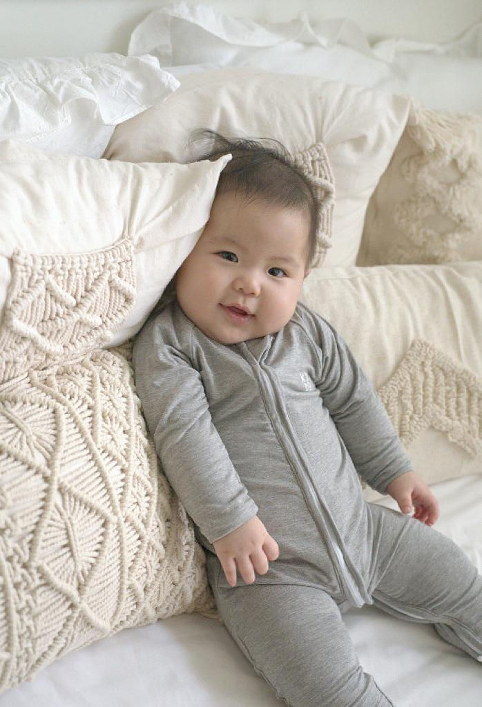 Thumbnail: Bundle of 2 - Premium Bamboo Zip Romper