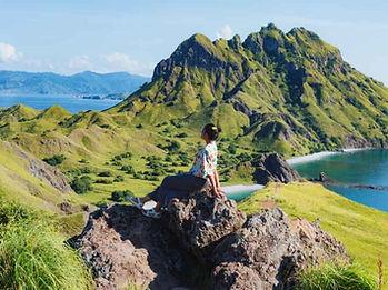 Padar-Island-Komodo-Labuan-Bajo-Itinerary-1024x576.jpg