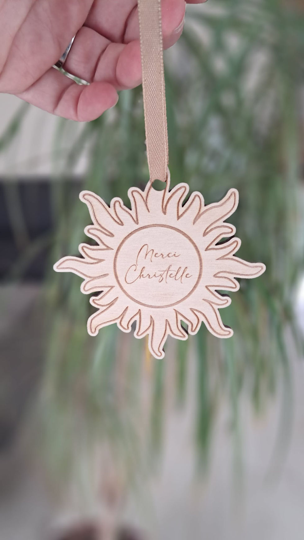 Miniature : décoration en bois en forme de soleil pour le rétroviseur