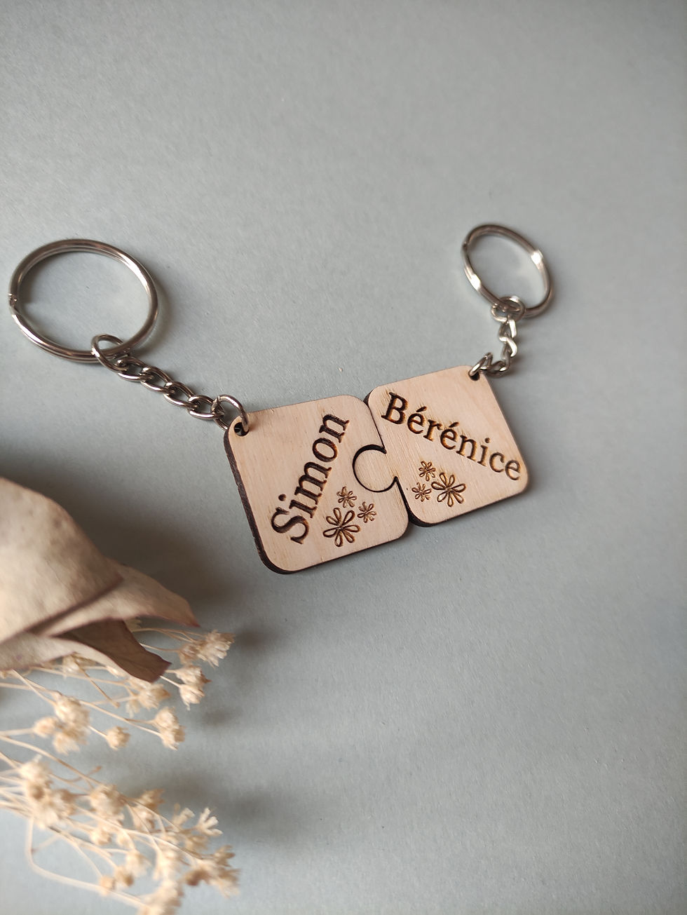 Porte clefs en bois duo et famille personnalisable