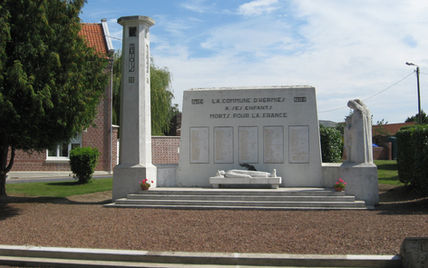 Le monument aux morts en 2014