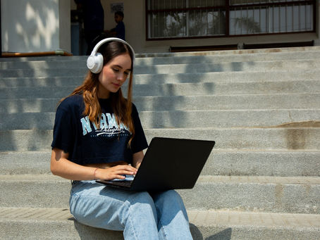 Inscripciones abiertas para cursos virtuales en temas de la Cuarta Revolución Industrial e inglés