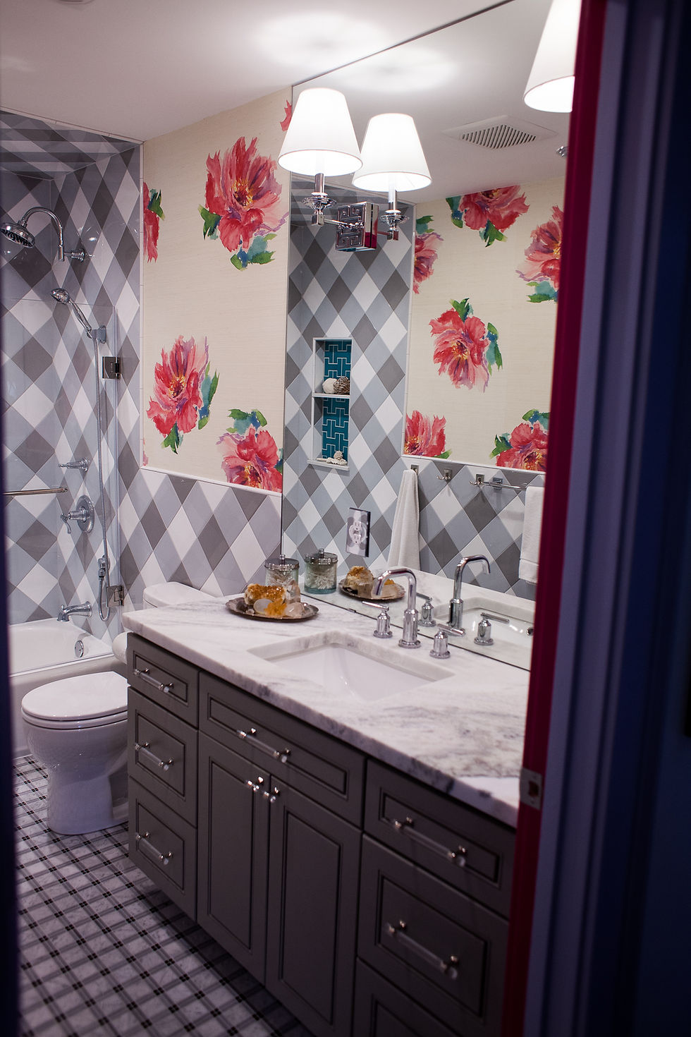 Peony Gingham Bath