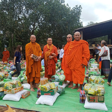 *មាតាបីតាជាព្រះរស់របស់កូនៗគ្រប់រូប Parents are the living God of all children