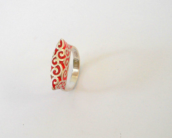 תמונה ממוזערת: Red Silver Waves ring
