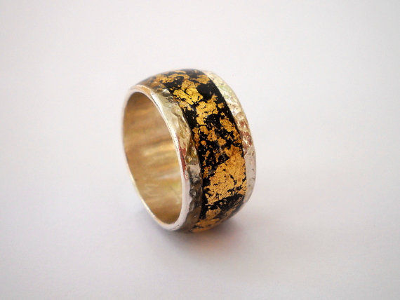 תמונה ממוזערת: Black gold ring