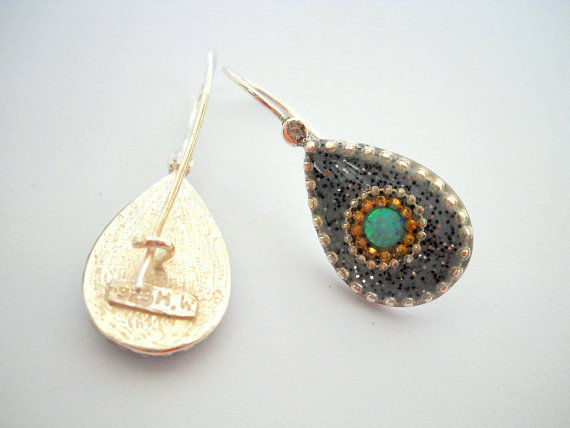 תמונה ממוזערת: Drop Opal Sterling silver earrings