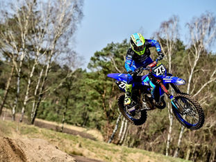 Sigurd Thomsen holder en pause fra cross