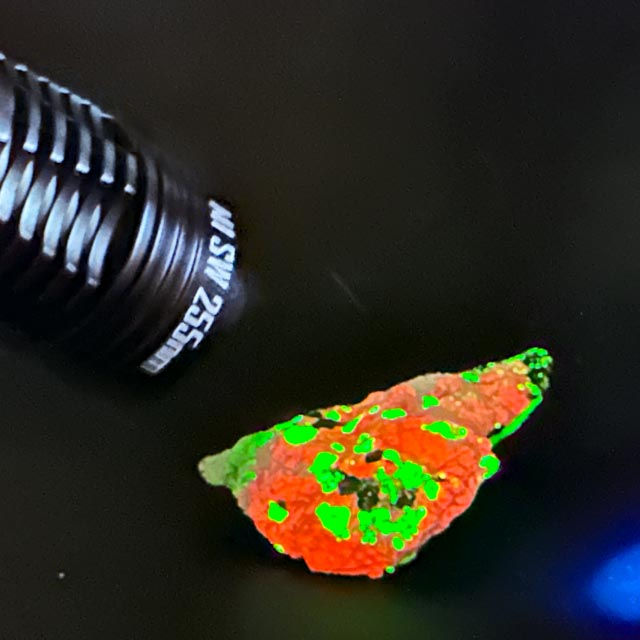 Thumbnail: Midnight Minerals M1 255nm V2 Shortwave UV / UVC LED Flashlight